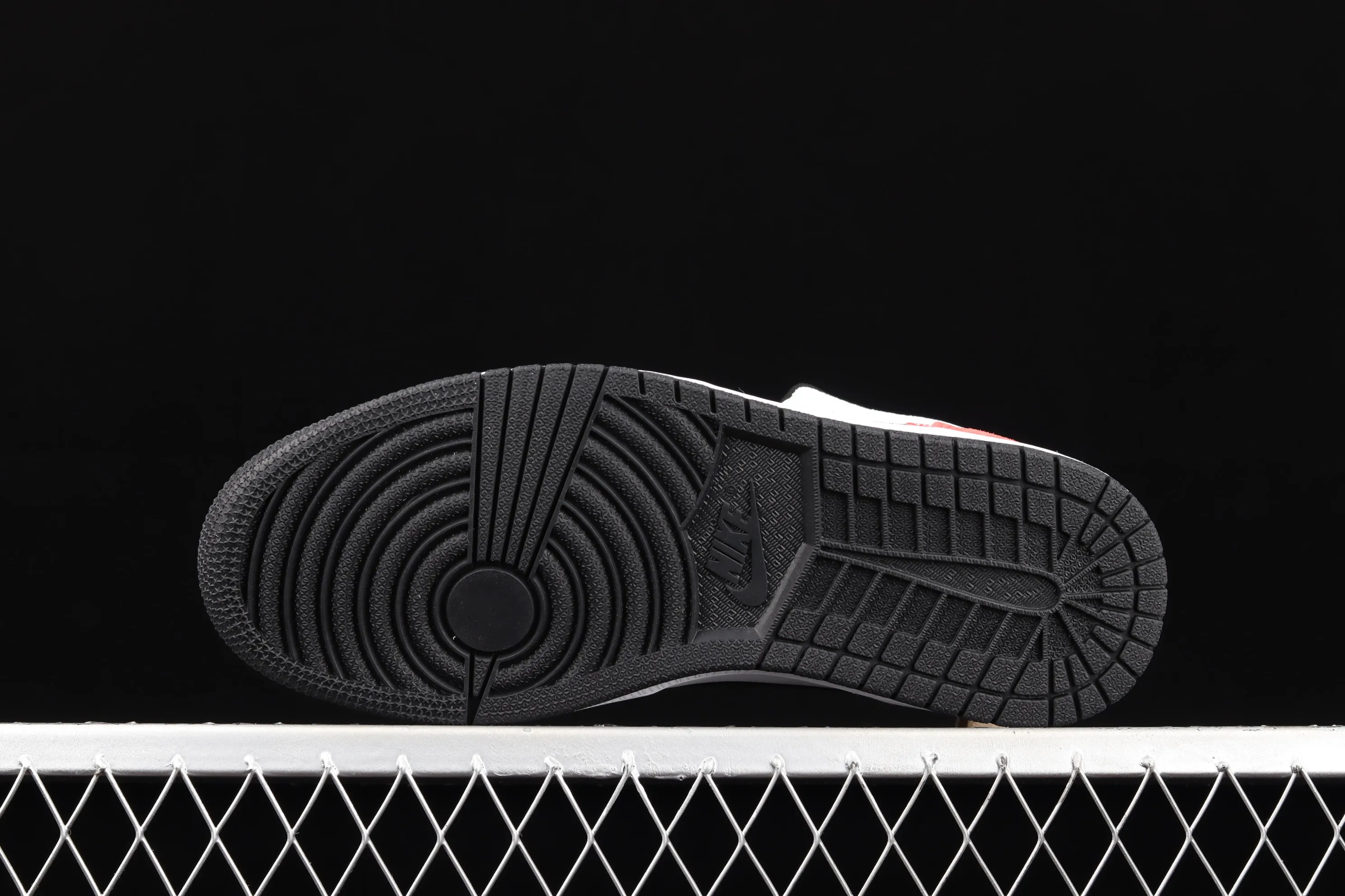 All categories Air Jordan Jordan series basketball shoes Air Jordan 1 Mid Special offer Air Jordan 1 Mid AJ1 Joe 1 black and white black tea Zhongbang basketball shoes 852542-100